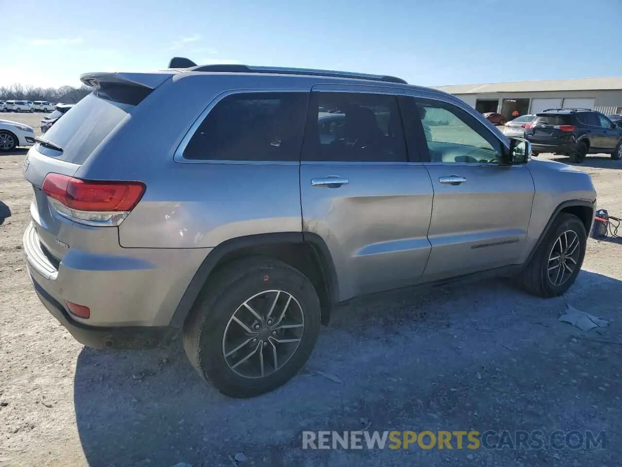 3 Photograph of a damaged car 1C4RJFBG1KC686066 JEEP GRAND CHER 2019