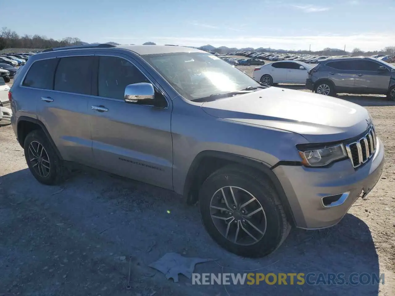 4 Photograph of a damaged car 1C4RJFBG1KC686066 JEEP GRAND CHER 2019