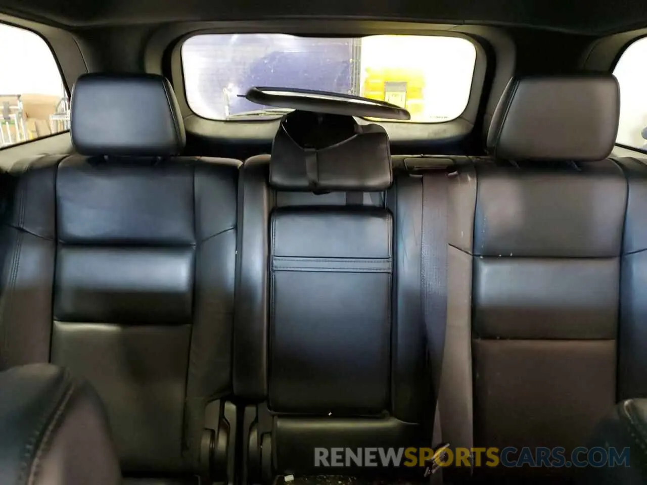 10 Photograph of a damaged car 1C4RJFBG1KC784952 JEEP GRAND CHER 2019