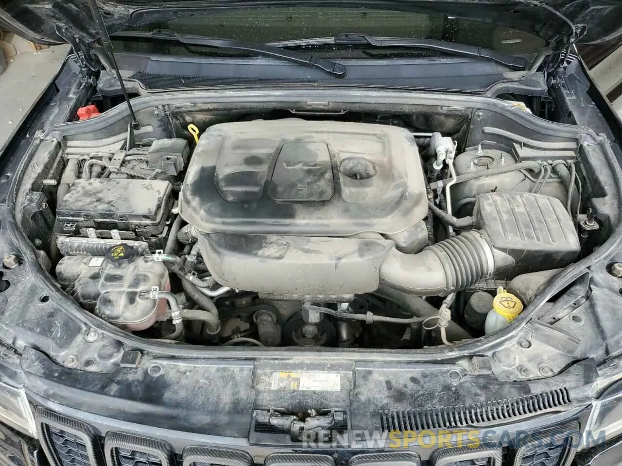 12 Photograph of a damaged car 1C4RJFBG1KC854658 JEEP GRAND CHER 2019
