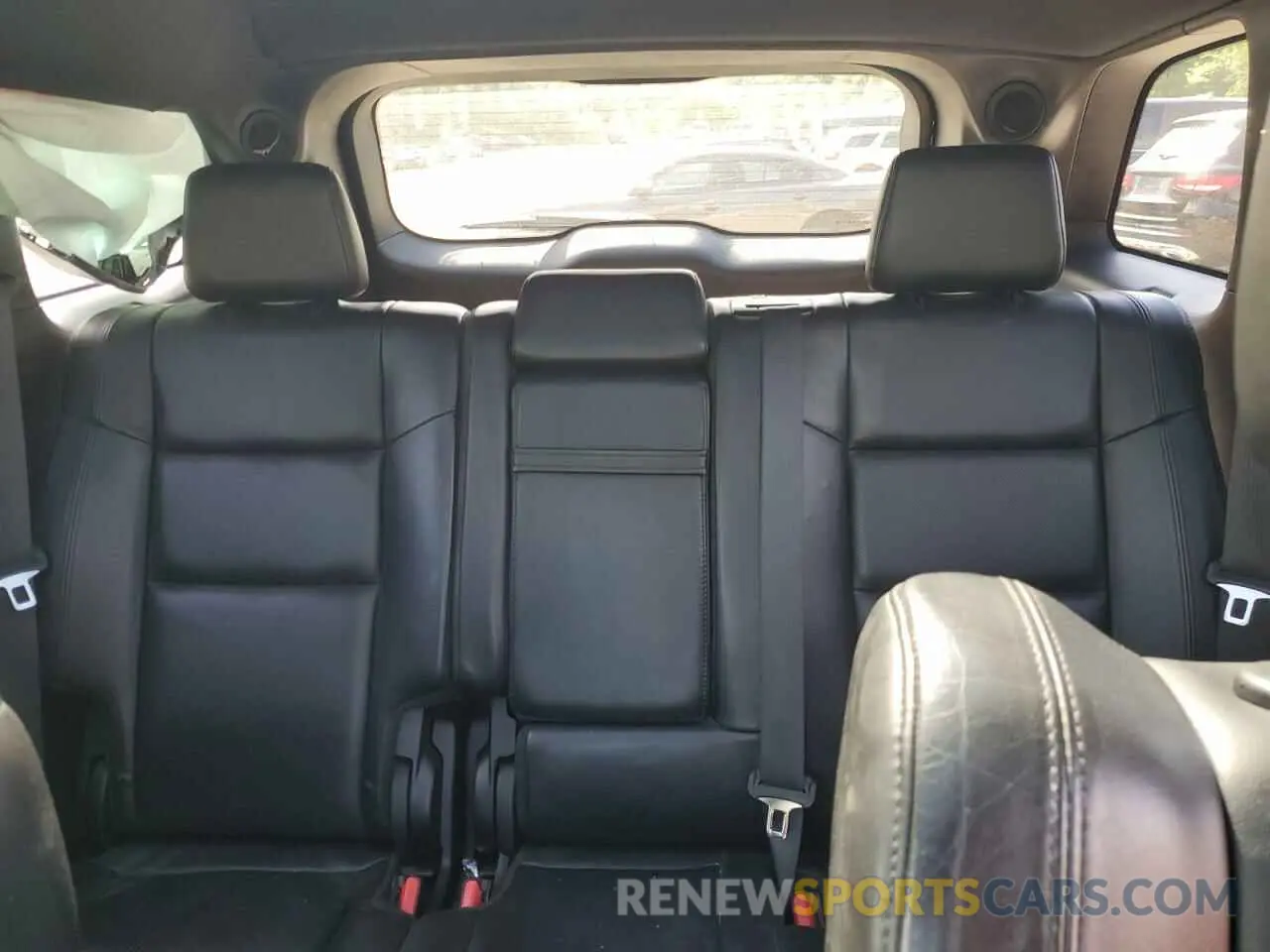 10 Photograph of a damaged car 1C4RJFBG2KC654453 JEEP GRAND CHER 2019