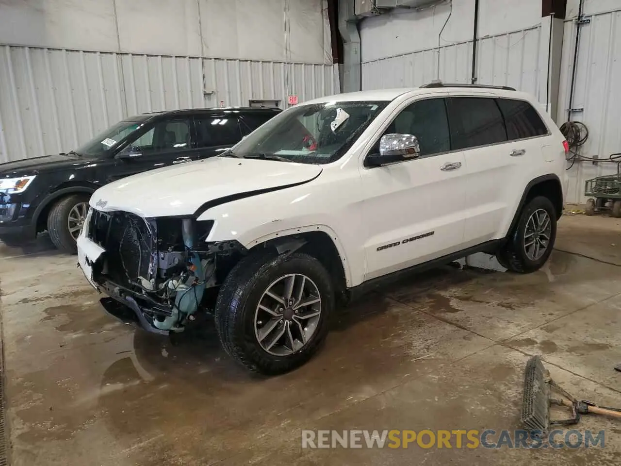 1 Photograph of a damaged car 1C4RJFBG2KC724484 JEEP GRAND CHER 2019