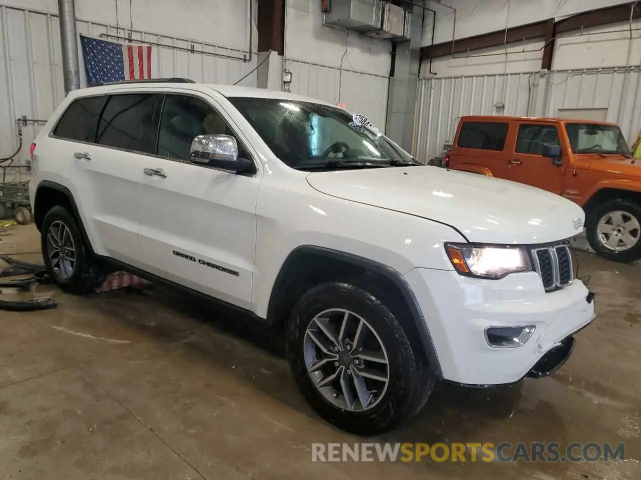 4 Photograph of a damaged car 1C4RJFBG2KC724484 JEEP GRAND CHER 2019