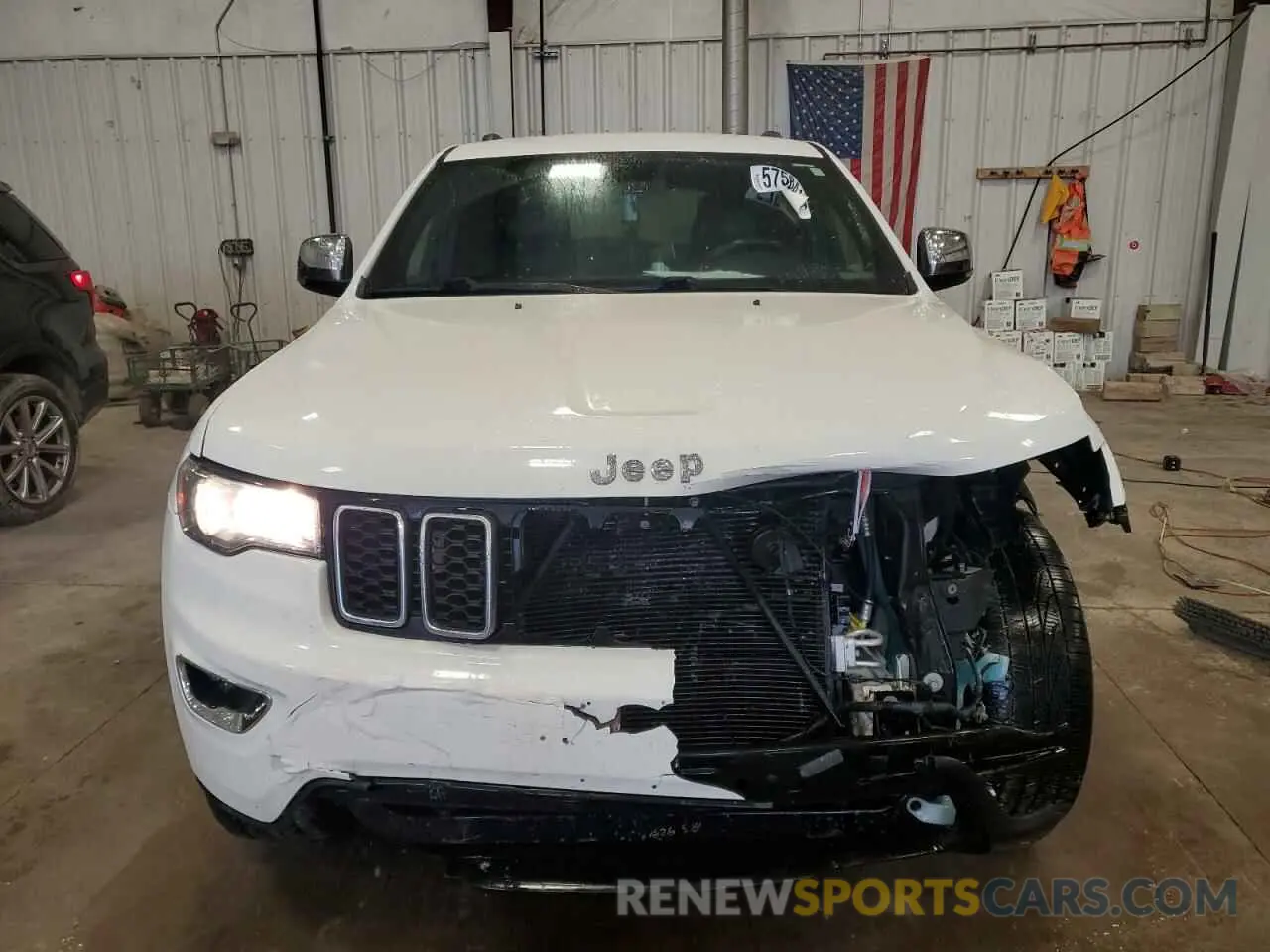 5 Photograph of a damaged car 1C4RJFBG2KC724484 JEEP GRAND CHER 2019
