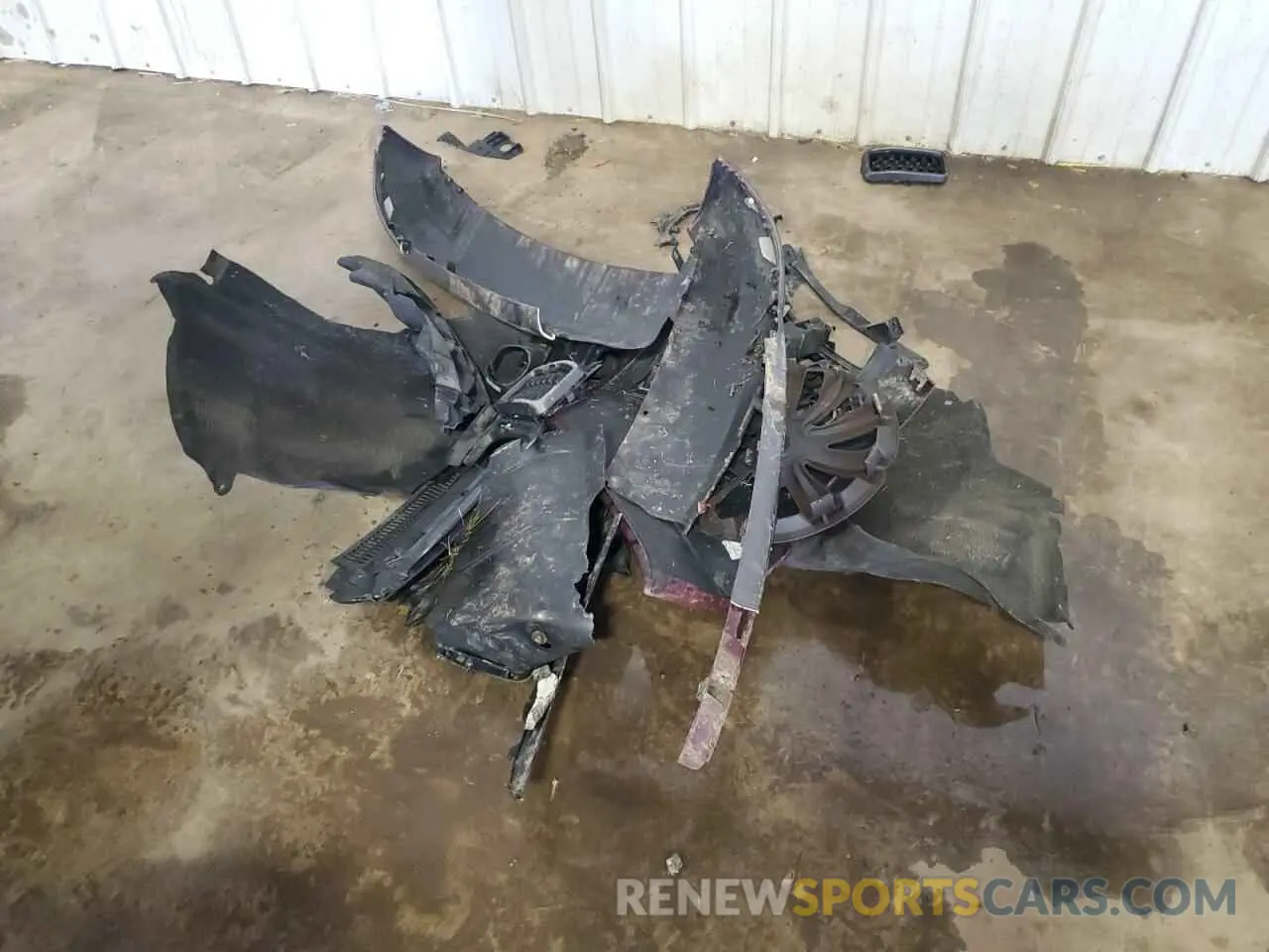 13 Photograph of a damaged car 1C4RJFBG2KC815206 JEEP GRAND CHER 2019