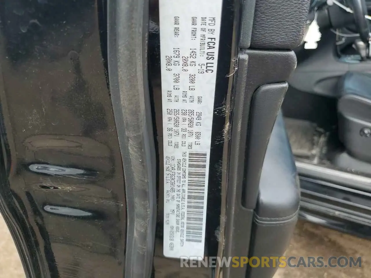12 Photograph of a damaged car 1C4RJFBG3KC601485 JEEP GRAND CHER 2019