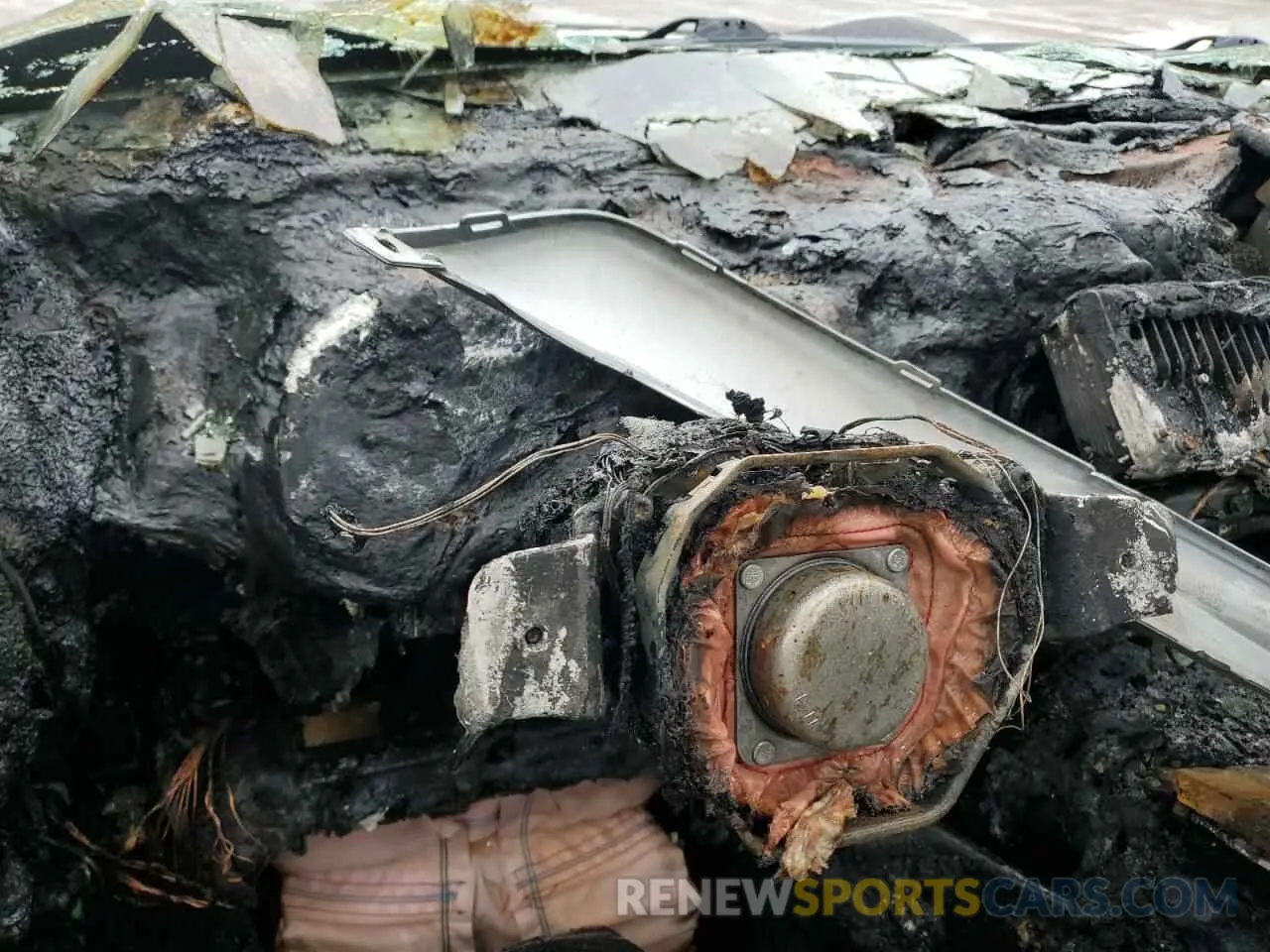 9 Photograph of a damaged car 1C4RJFBG3KC706026 JEEP GRAND CHER 2019