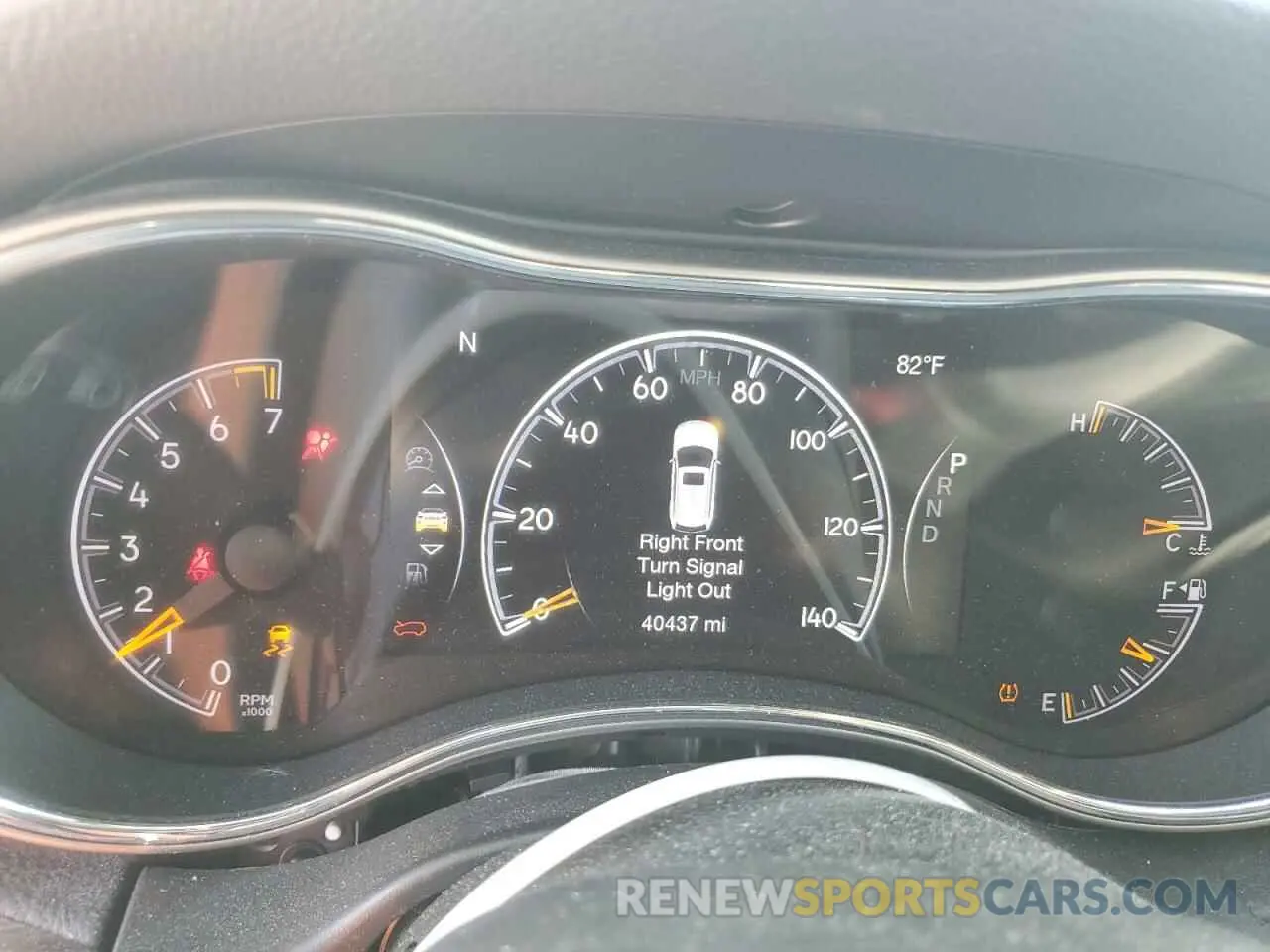 9 Photograph of a damaged car 1C4RJFBG3KC804361 JEEP GRAND CHER 2019
