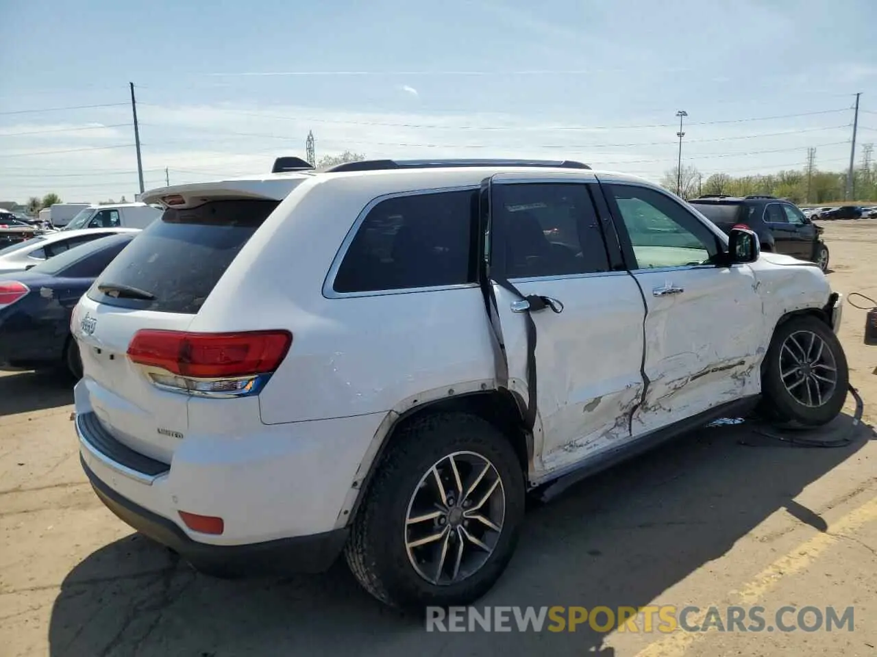 3 Photograph of a damaged car 1C4RJFBG4KC595938 JEEP GRAND CHER 2019