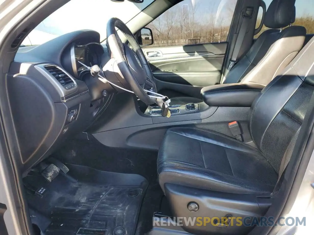 7 Photograph of a damaged car 1C4RJFBG4KC600264 JEEP GRAND CHER 2019