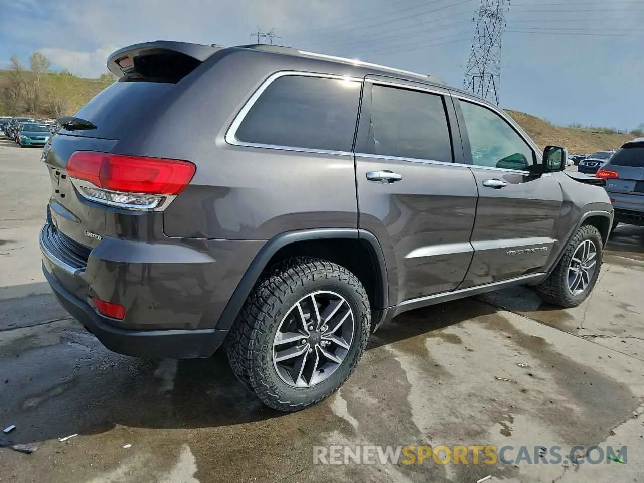 3 Photograph of a damaged car 1C4RJFBG4KC612317 JEEP GRAND CHER 2019