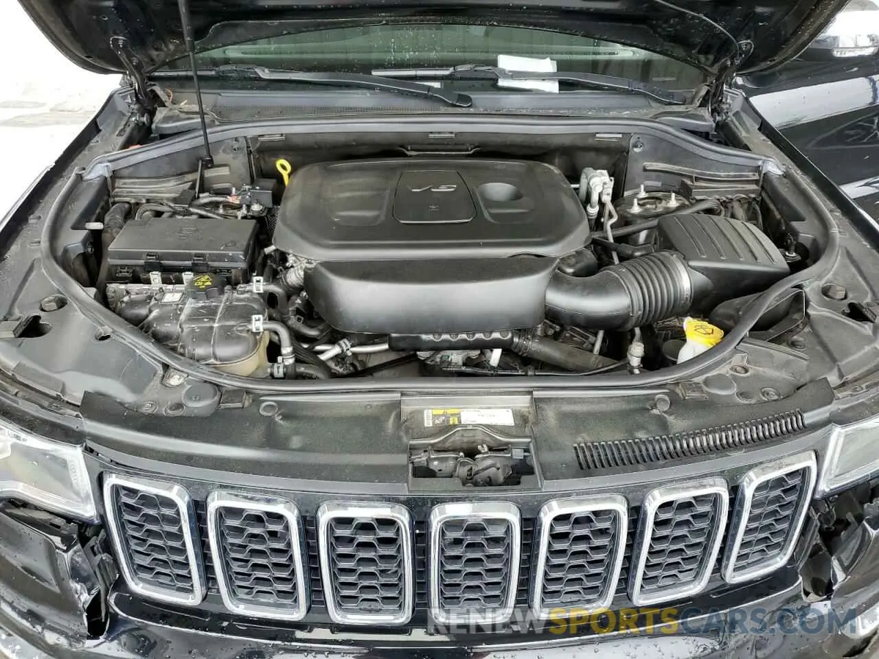 12 Photograph of a damaged car 1C4RJFBG4KC729377 JEEP GRAND CHER 2019