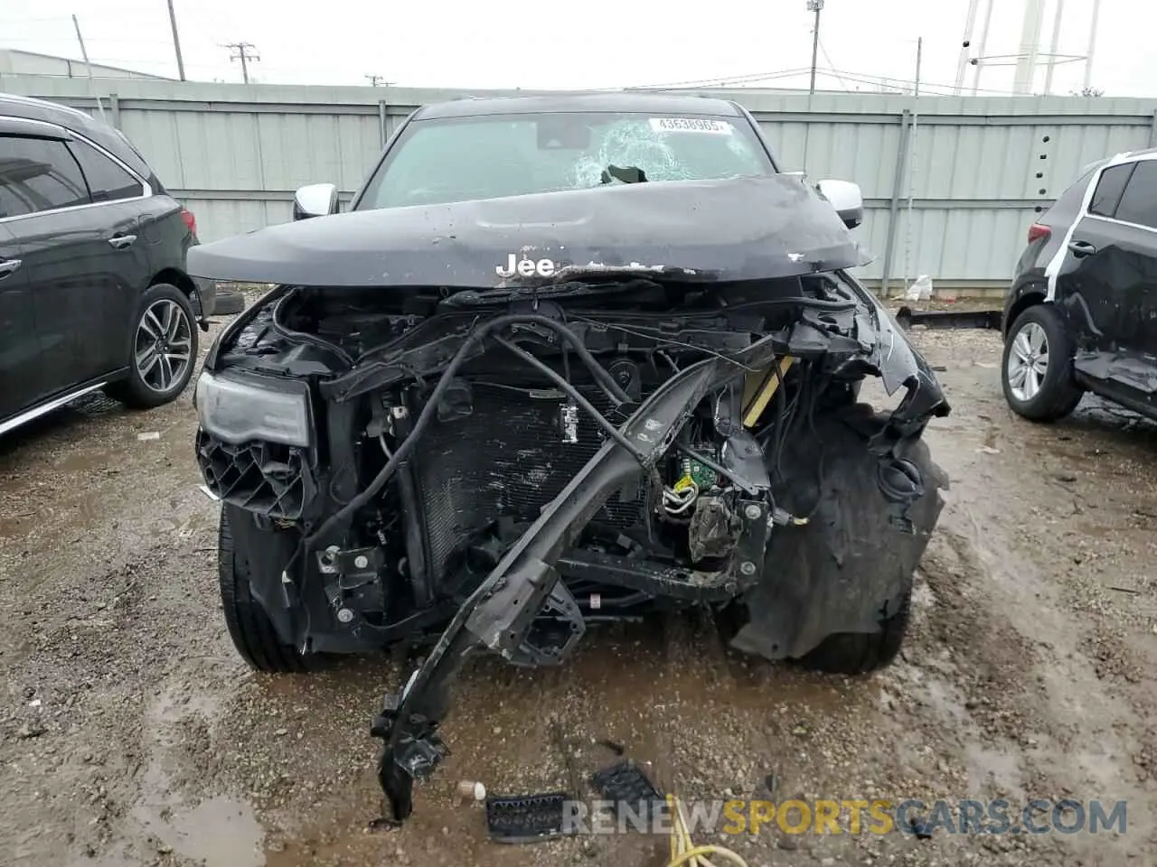 5 Photograph of a damaged car 1C4RJFBG4KC815658 JEEP GRAND CHER 2019
