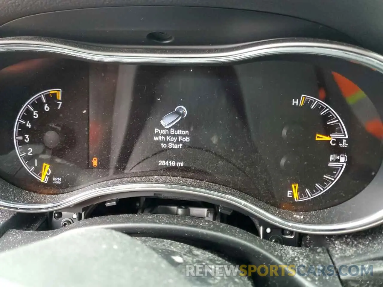 9 Photograph of a damaged car 1C4RJFBG4KC815658 JEEP GRAND CHER 2019