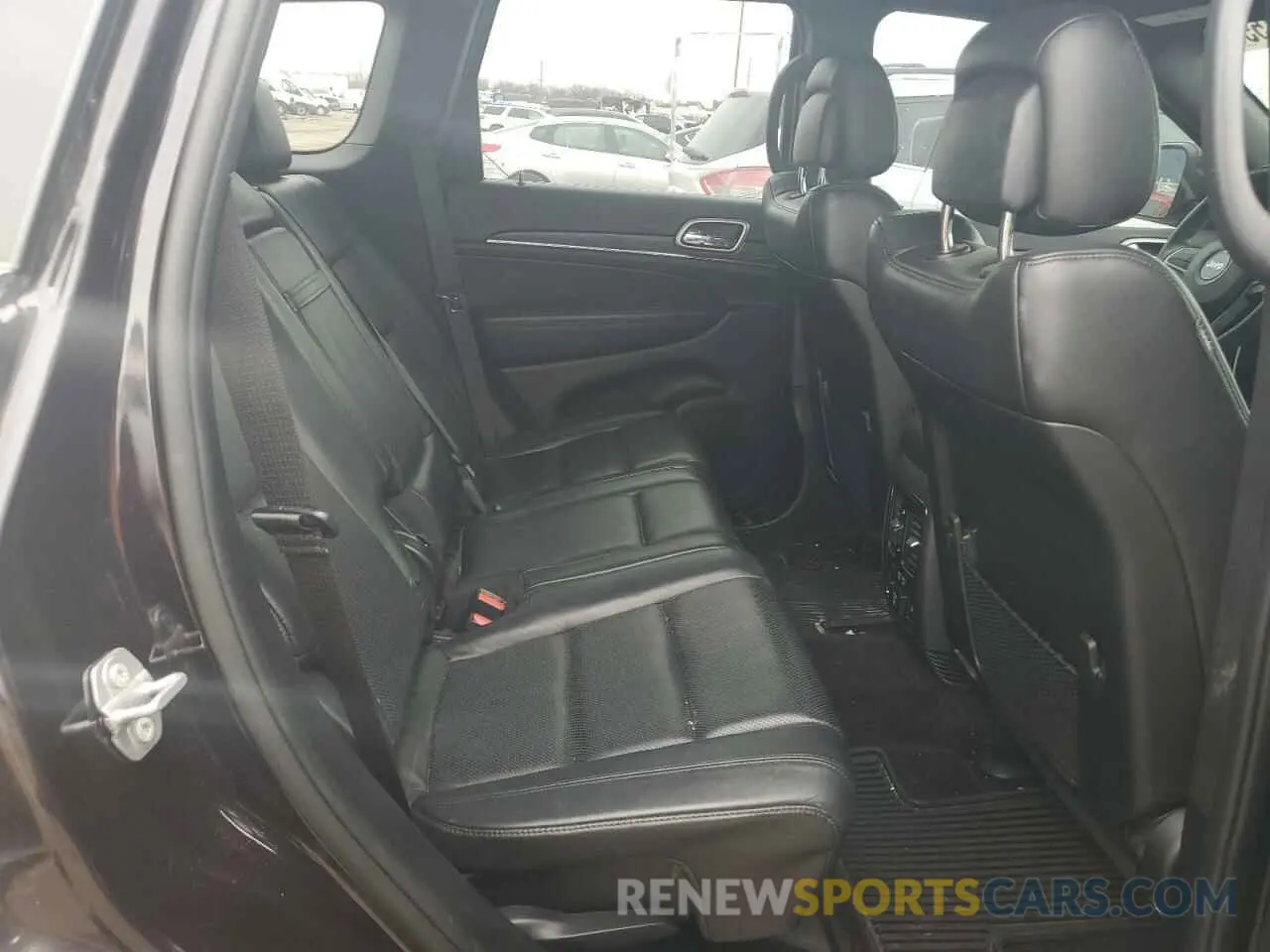 11 Photograph of a damaged car 1C4RJFBG5KC532203 JEEP GRAND CHER 2019