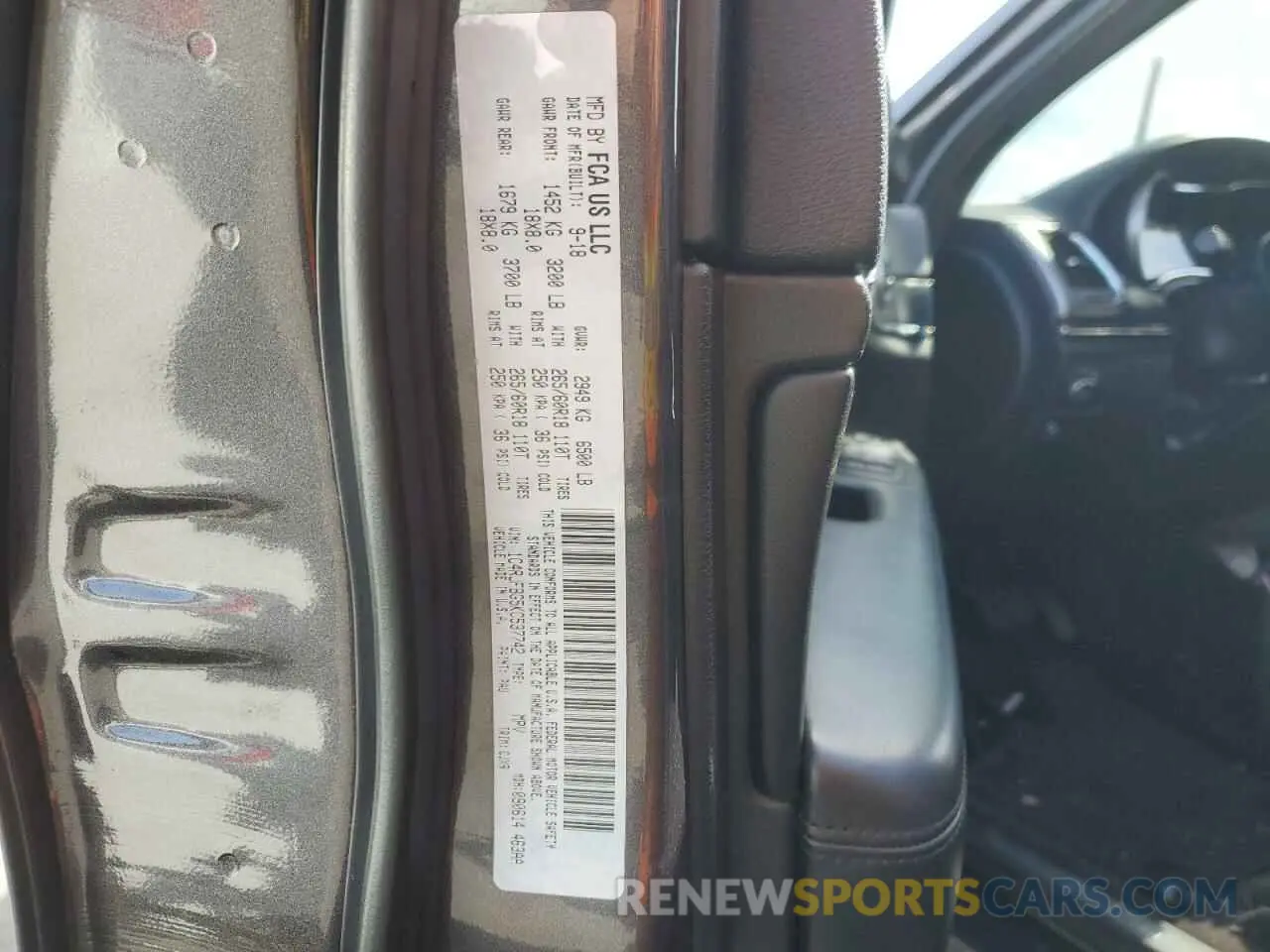 13 Photograph of a damaged car 1C4RJFBG5KC537742 JEEP GRAND CHER 2019