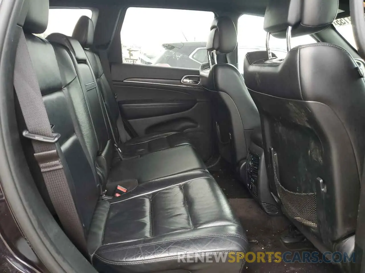 11 Photograph of a damaged car 1C4RJFBG5KC553813 JEEP GRAND CHER 2019