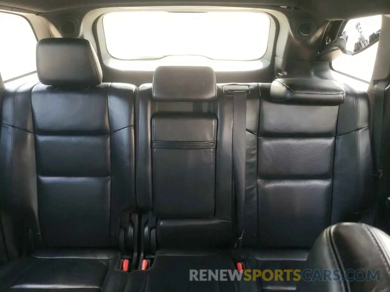10 Photograph of a damaged car 1C4RJFBG5KC713902 JEEP GRAND CHER 2019