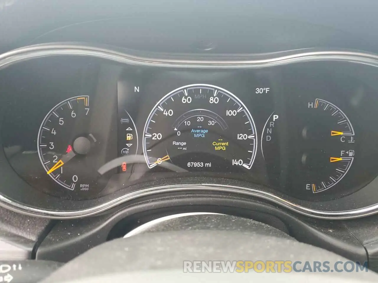 9 Photograph of a damaged car 1C4RJFBG5KC740274 JEEP GRAND CHER 2019