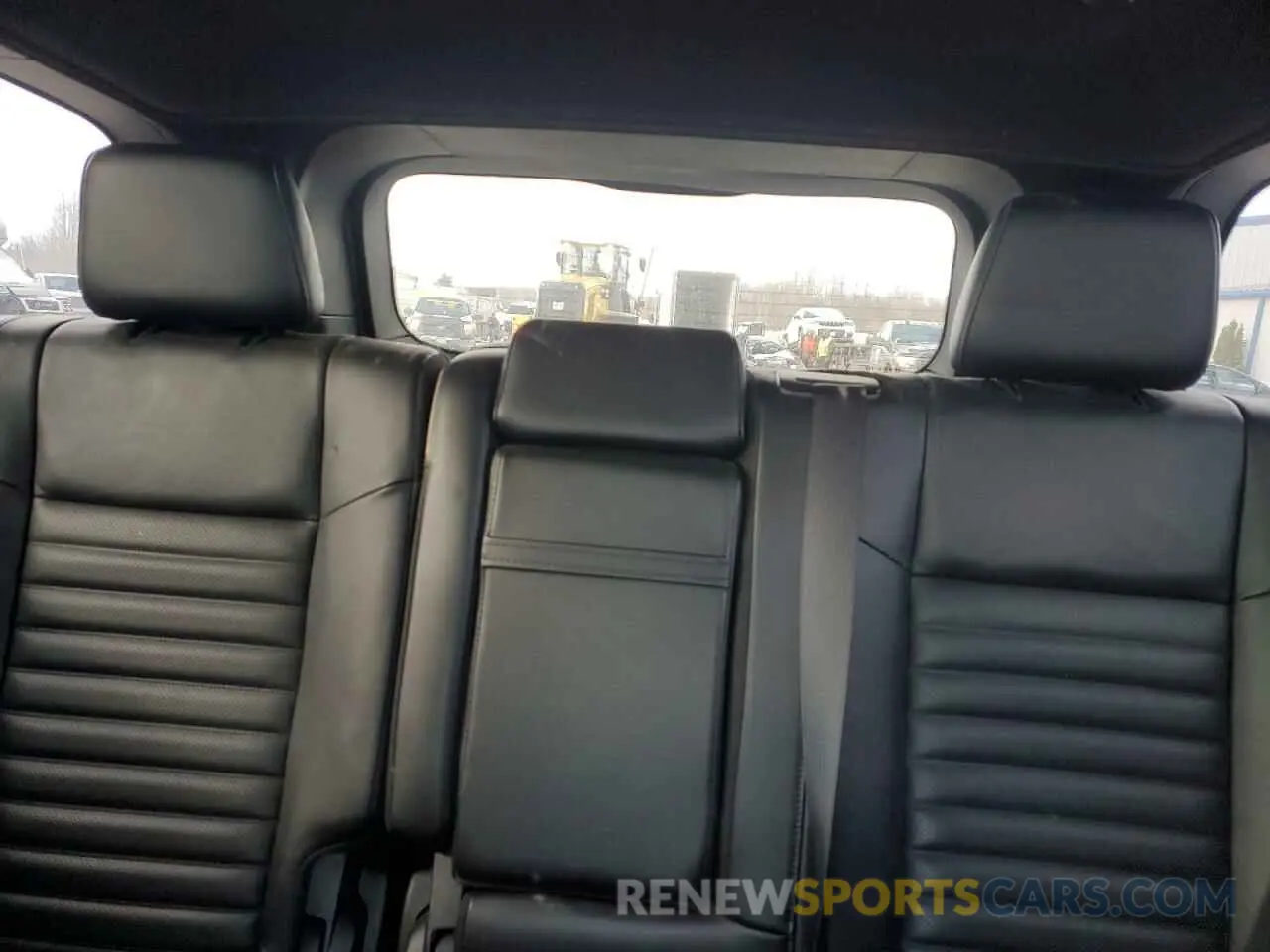 10 Photograph of a damaged car 1C4RJFBG6KC539564 JEEP GRAND CHER 2019