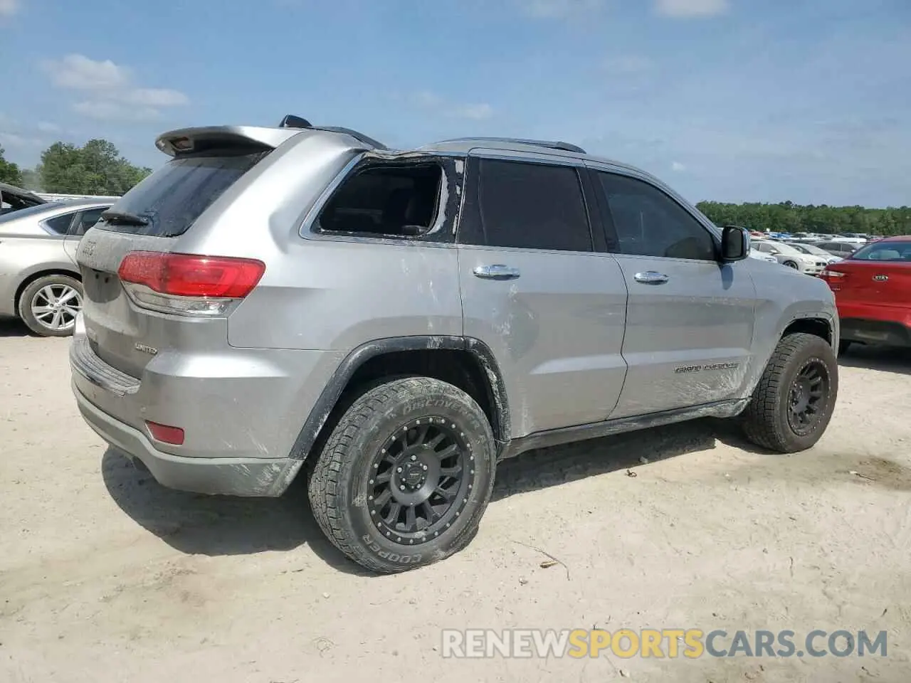 3 Photograph of a damaged car 1C4RJFBG6KC693305 JEEP GRAND CHER 2019