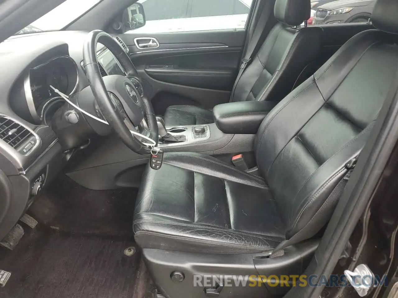 7 Photograph of a damaged car 1C4RJFBG8KC568886 JEEP GRAND CHER 2019