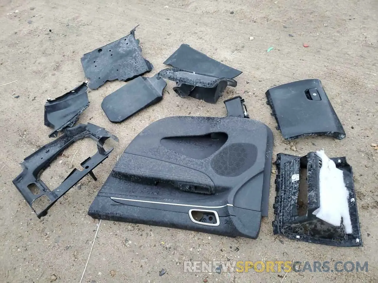 13 Photograph of a damaged car 1C4RJFBG8KC600428 JEEP GRAND CHER 2019
