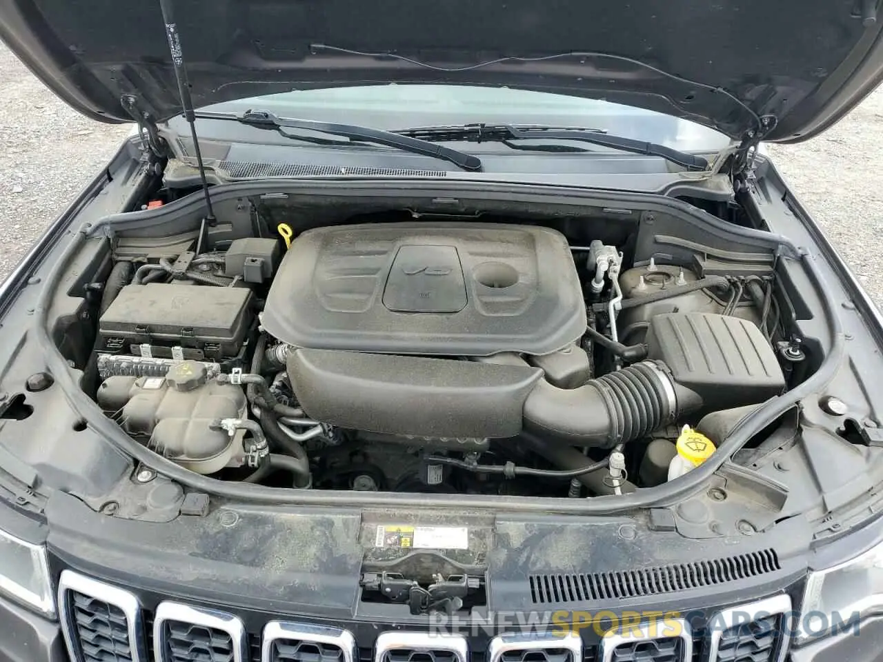 12 Photograph of a damaged car 1C4RJFBG8KC697405 JEEP GRAND CHER 2019