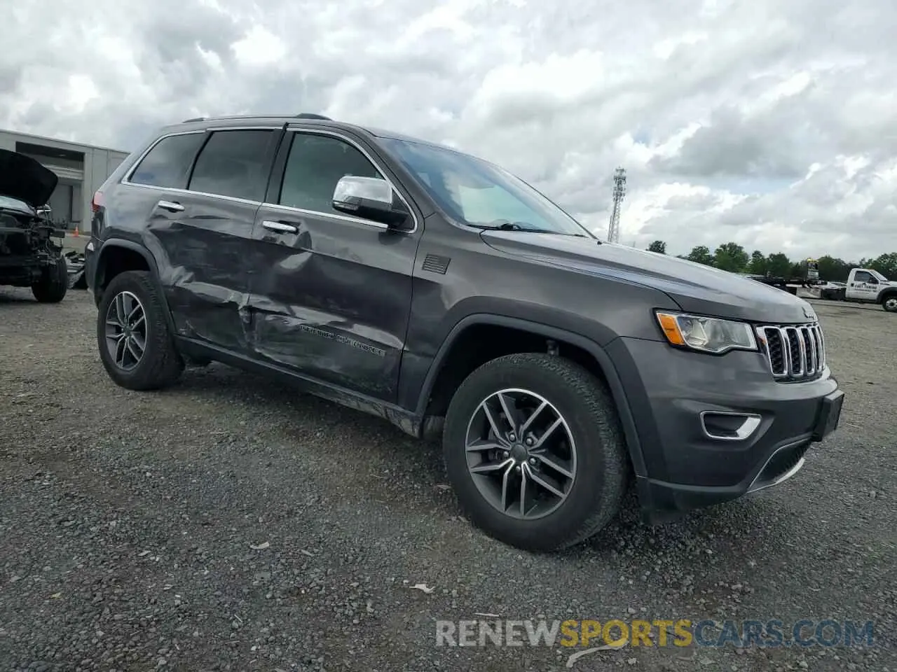 4 Photograph of a damaged car 1C4RJFBG8KC697405 JEEP GRAND CHER 2019