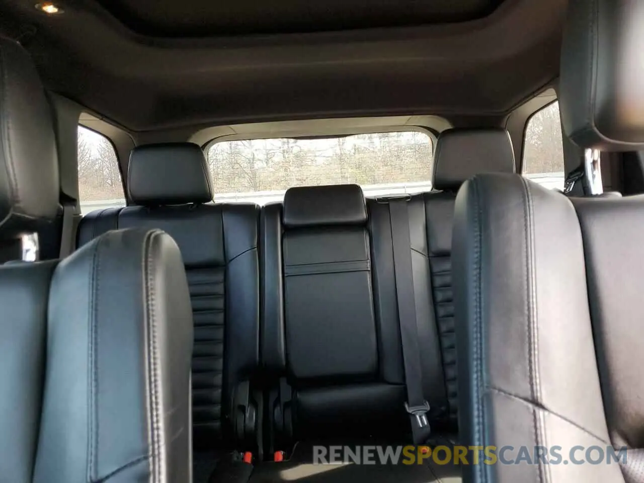 10 Photograph of a damaged car 1C4RJFBG8KC703560 JEEP GRAND CHER 2019