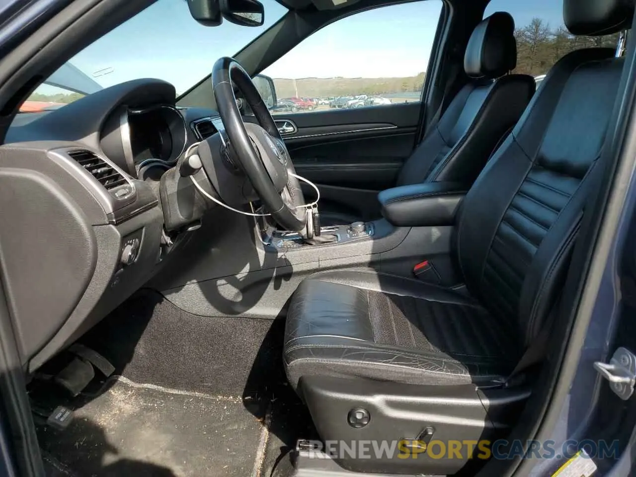 7 Photograph of a damaged car 1C4RJFBG8KC703560 JEEP GRAND CHER 2019