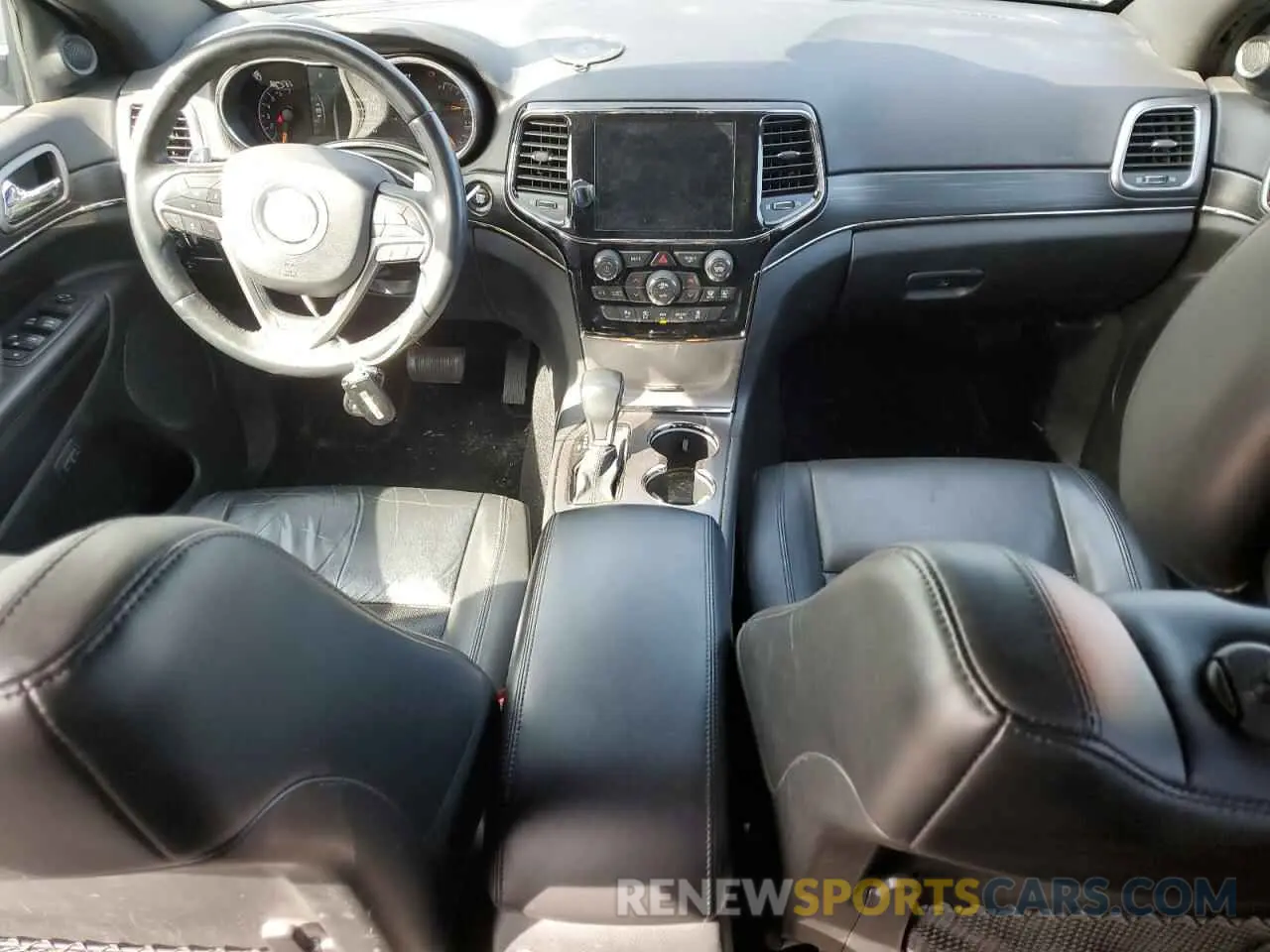 8 Photograph of a damaged car 1C4RJFBG8KC703560 JEEP GRAND CHER 2019