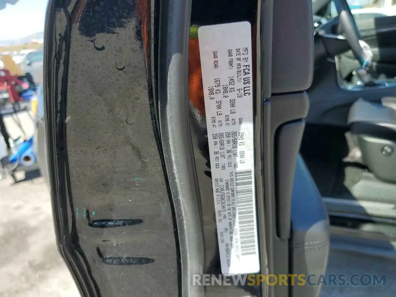 14 Photograph of a damaged car 1C4RJFBG8KC810415 JEEP GRAND CHER 2019