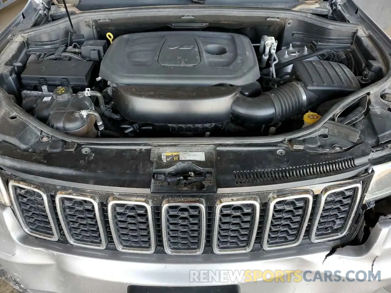 12 Photograph of a damaged car 1C4RJFBG9KC693184 JEEP GRAND CHER 2019