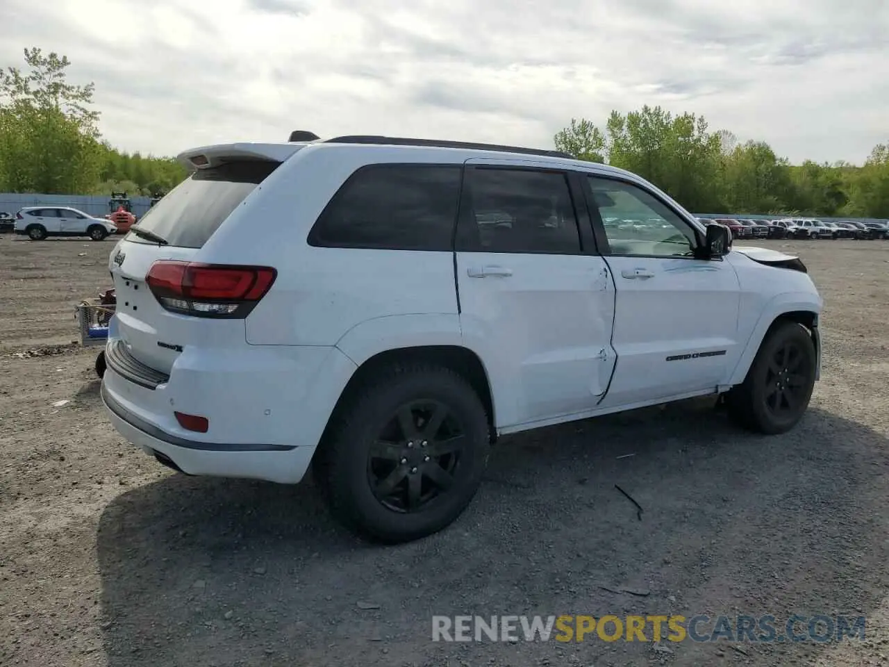 3 Photograph of a damaged car 1C4RJFBGXKC558425 JEEP GRAND CHER 2019