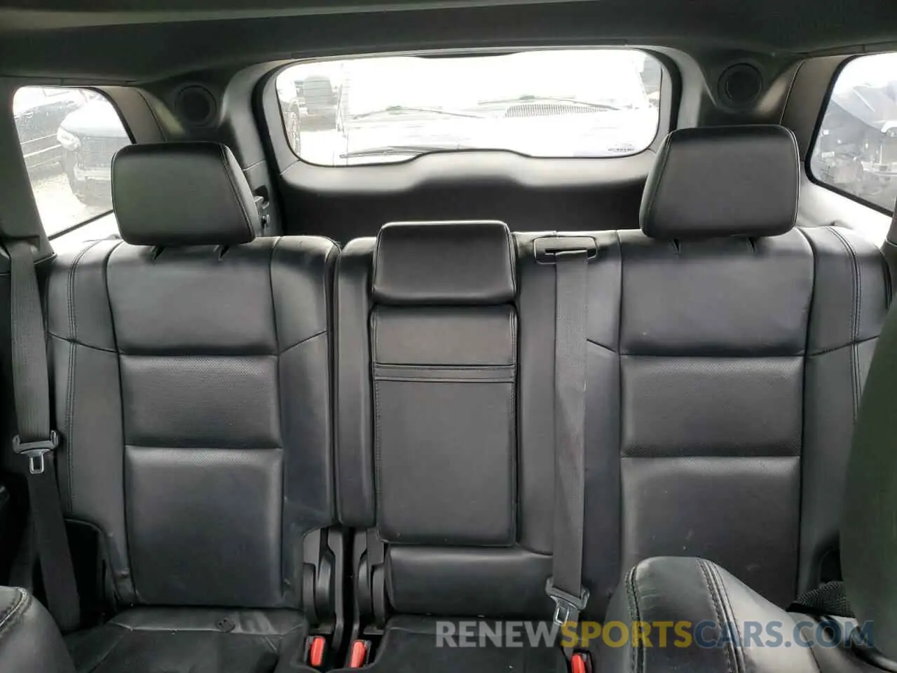 10 Photograph of a damaged car 1C4RJFBGXKC627484 JEEP GRAND CHER 2019