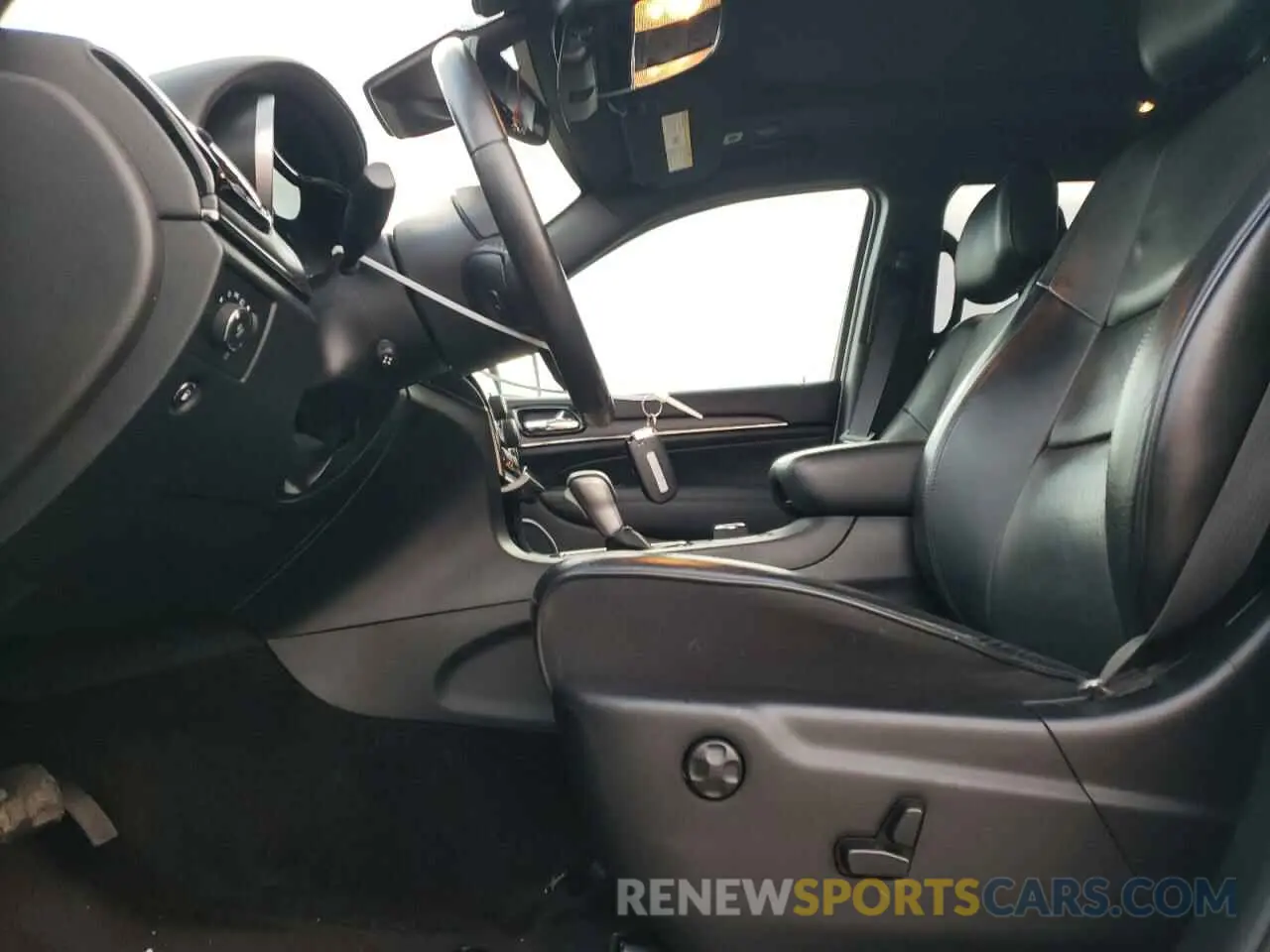 7 Photograph of a damaged car 1C4RJFCG0KC568315 JEEP GRAND CHER 2019