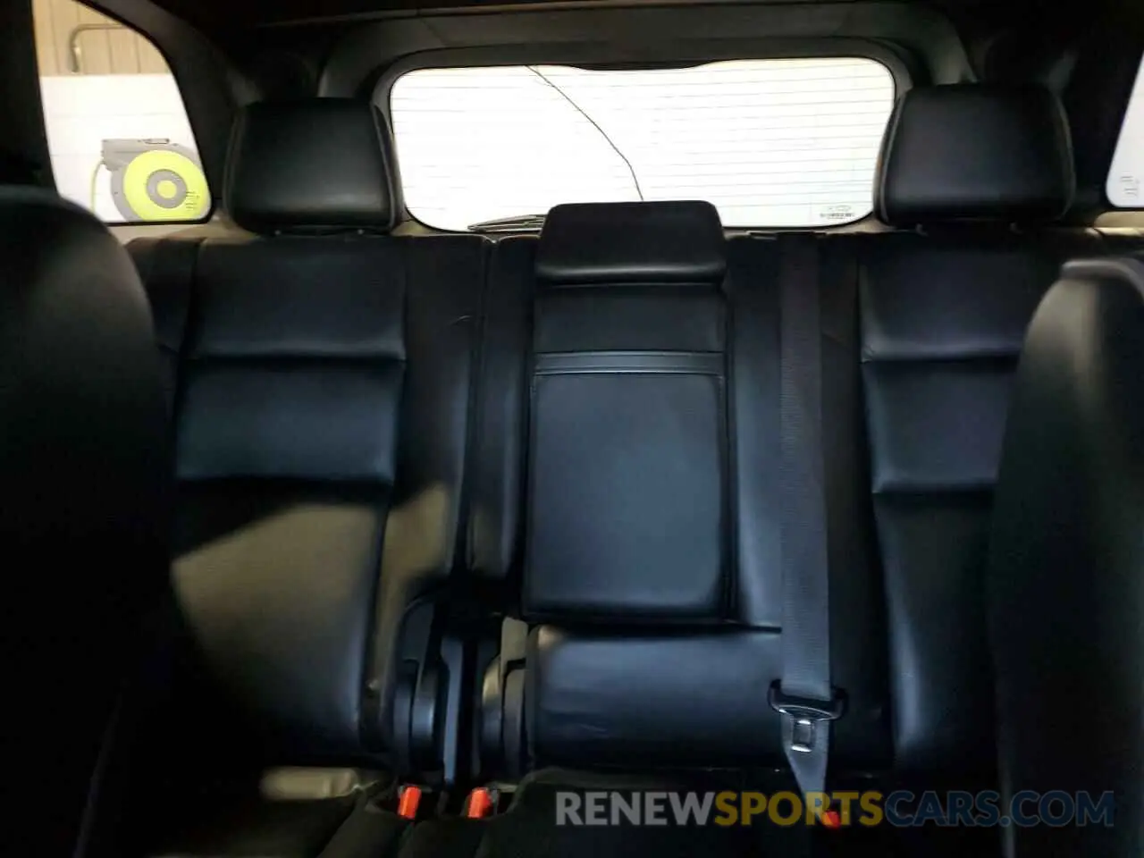 10 Photograph of a damaged car 1C4RJFCG2KC704332 JEEP GRAND CHER 2019