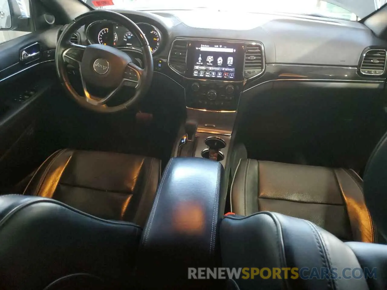 8 Photograph of a damaged car 1C4RJFCG2KC704332 JEEP GRAND CHER 2019