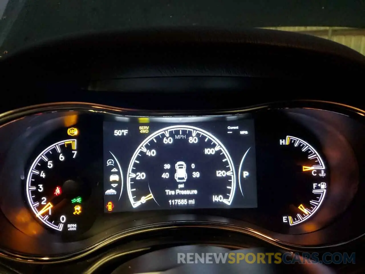 9 Photograph of a damaged car 1C4RJFCG4KC603406 JEEP GRAND CHER 2019