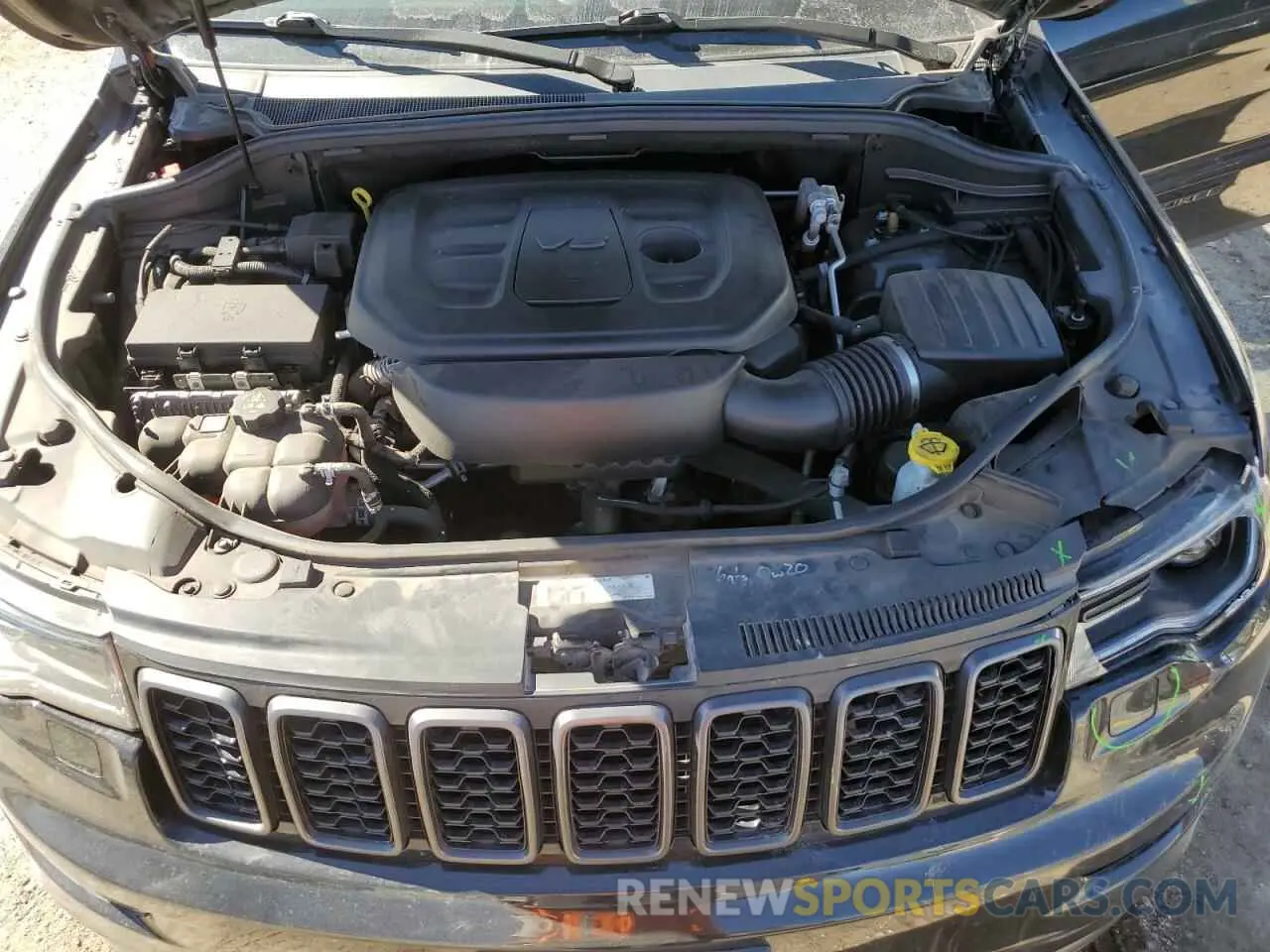 13 Photograph of a damaged car 1C4RJFCG5KC639198 JEEP GRAND CHER 2019