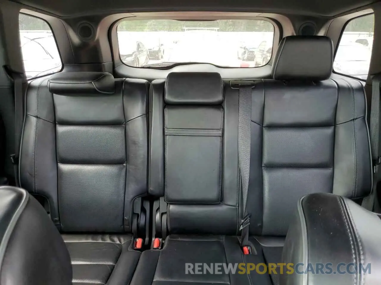 10 Photograph of a damaged car 1C4RJFCG9KC531635 JEEP GRAND CHER 2019