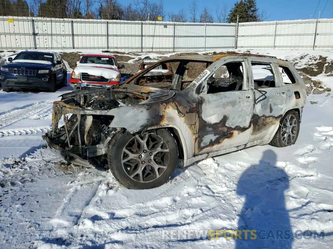 1 Photograph of a damaged car 1C4RJFCT1KC655573 JEEP GRAND CHER 2019