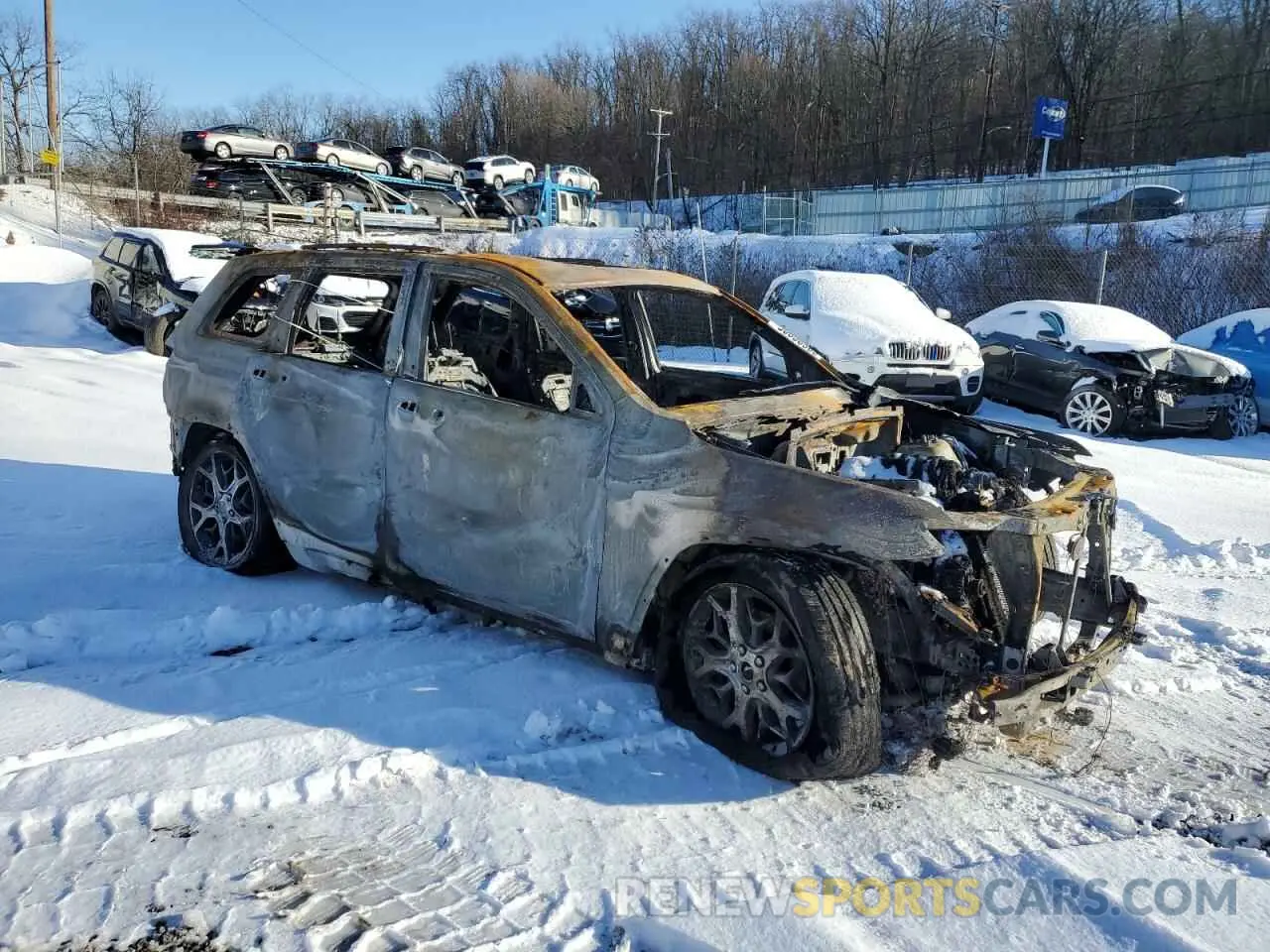 4 Photograph of a damaged car 1C4RJFCT1KC655573 JEEP GRAND CHER 2019