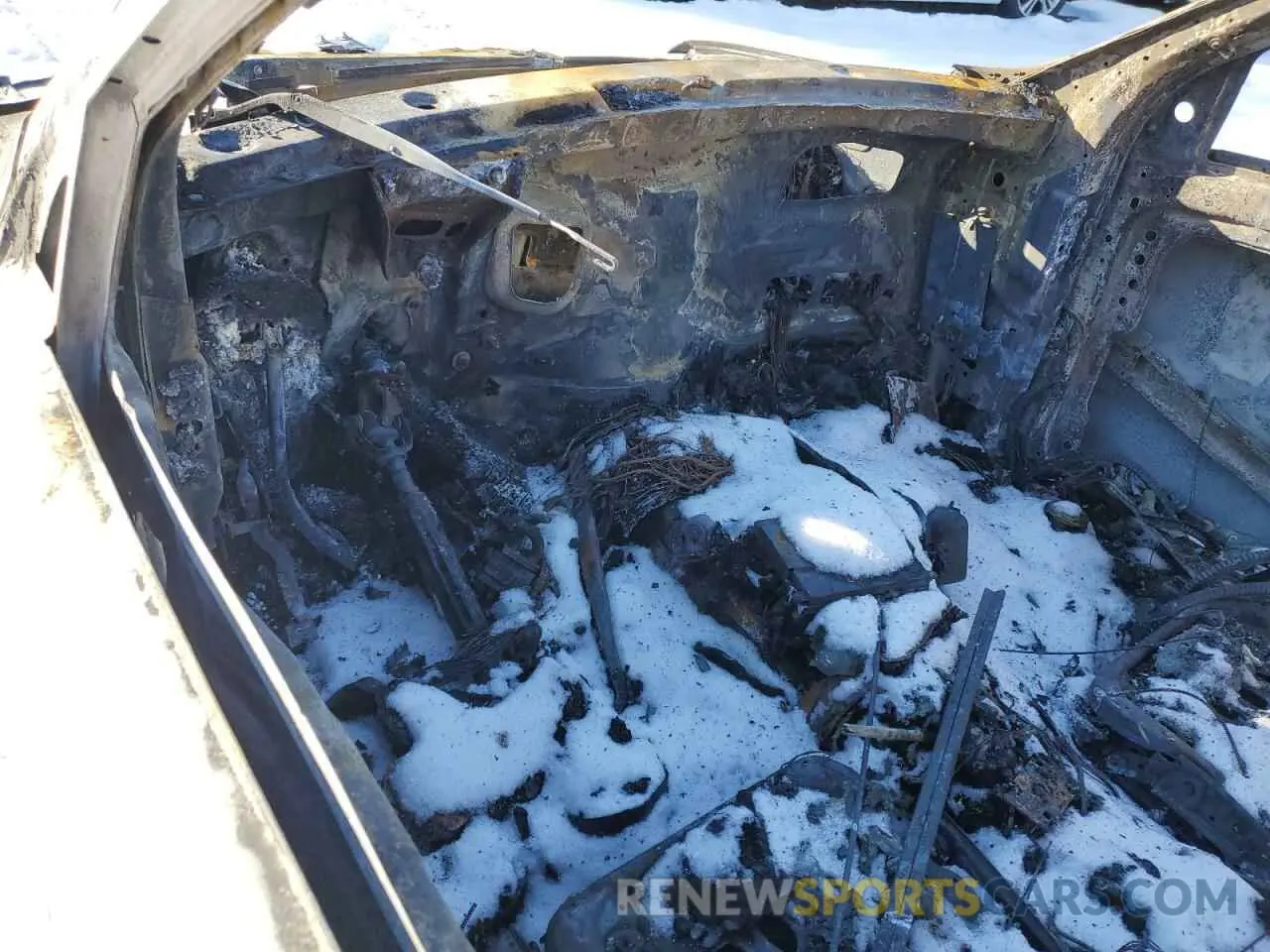 8 Photograph of a damaged car 1C4RJFCT1KC655573 JEEP GRAND CHER 2019