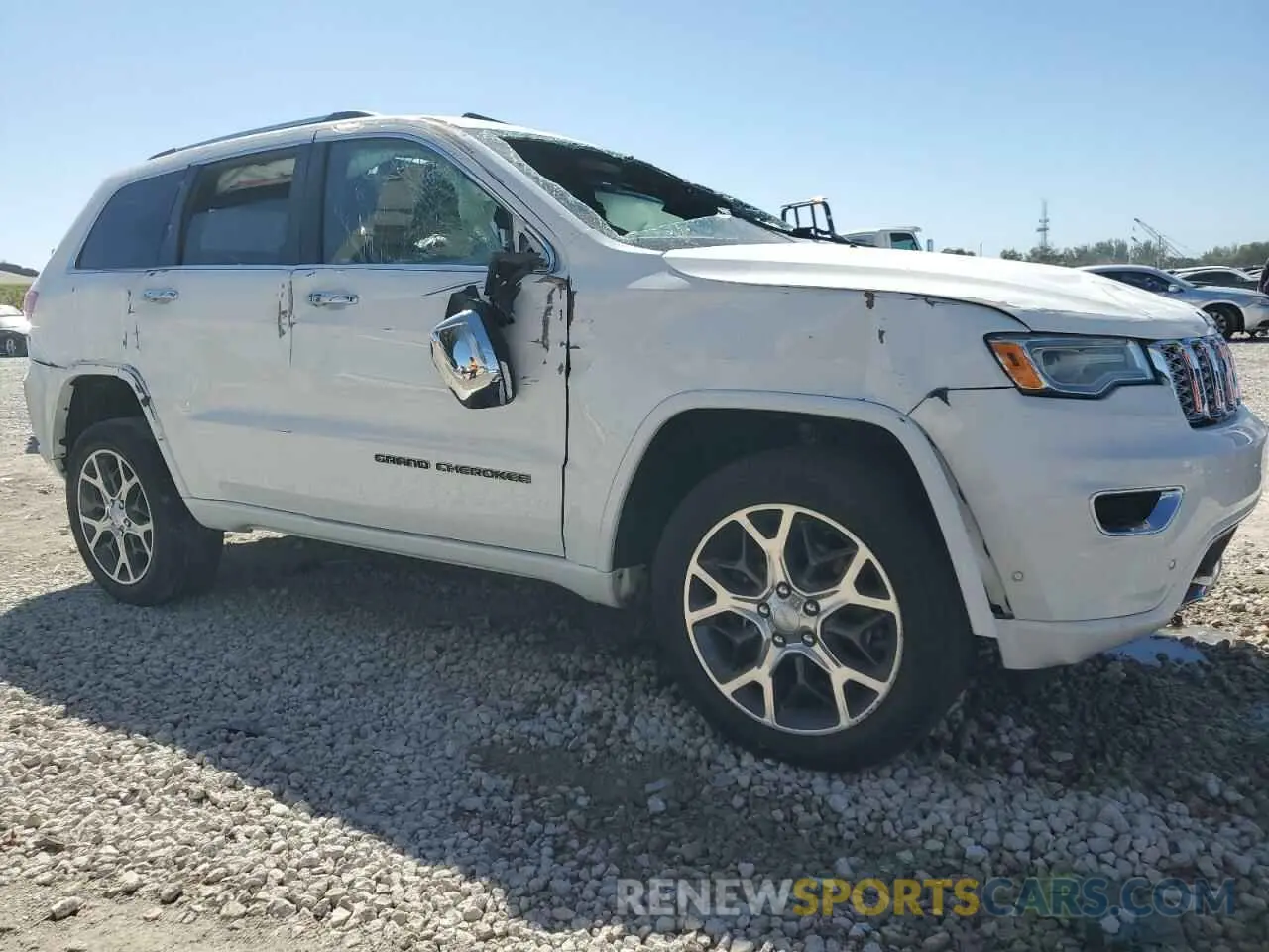 4 Photograph of a damaged car 1C4RJFCT3KC636233 JEEP GRAND CHER 2019