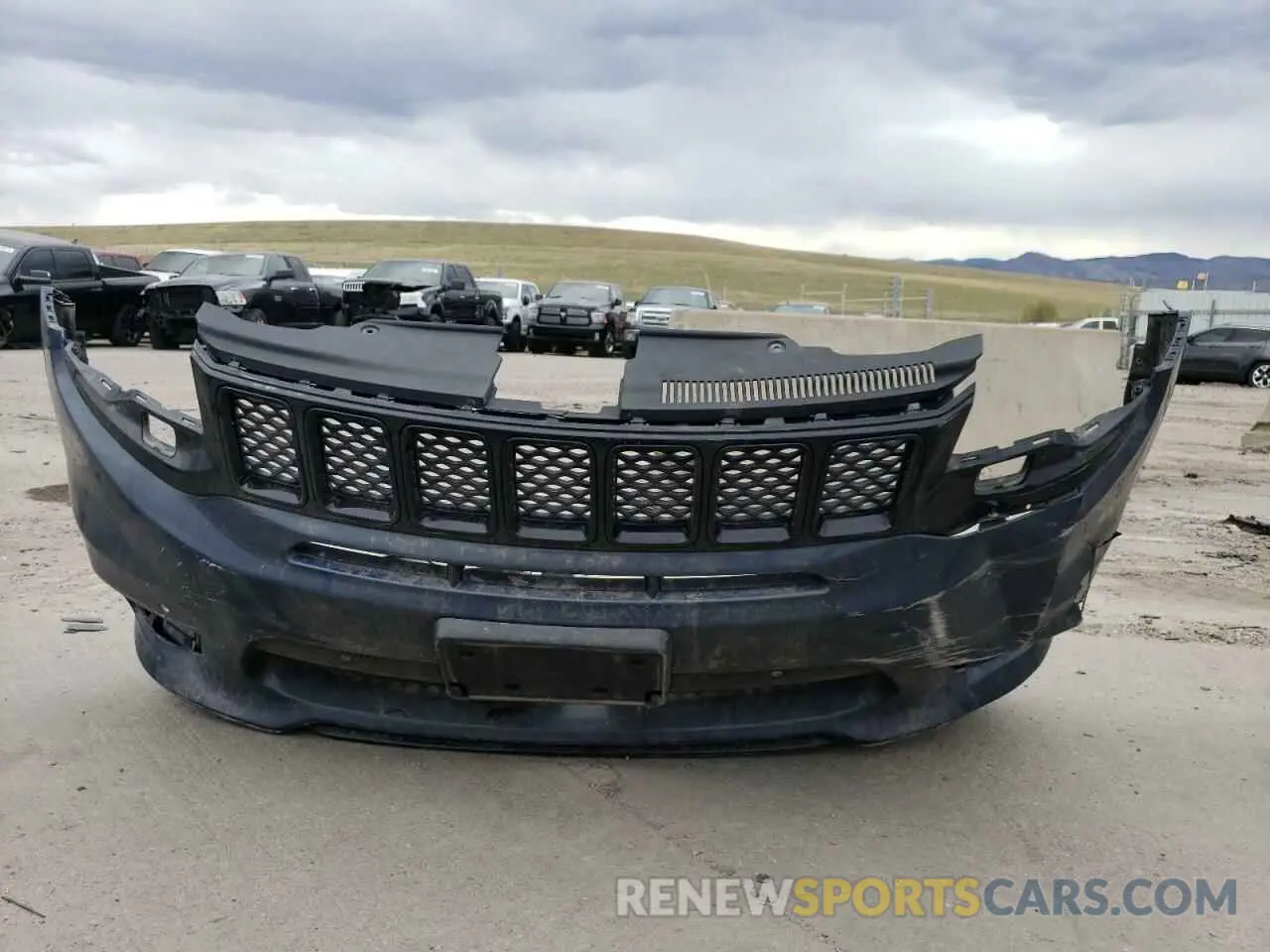 13 Photograph of a damaged car 1C4RJFDJ4KC797767 JEEP GRAND CHER 2019