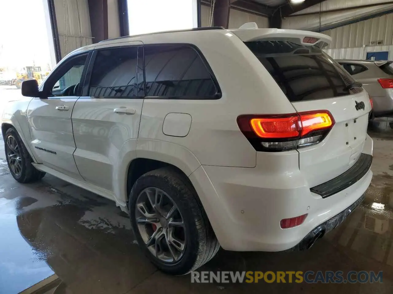 2 Photograph of a damaged car 1C4RJFDJ8KC684310 JEEP GRAND CHER 2019