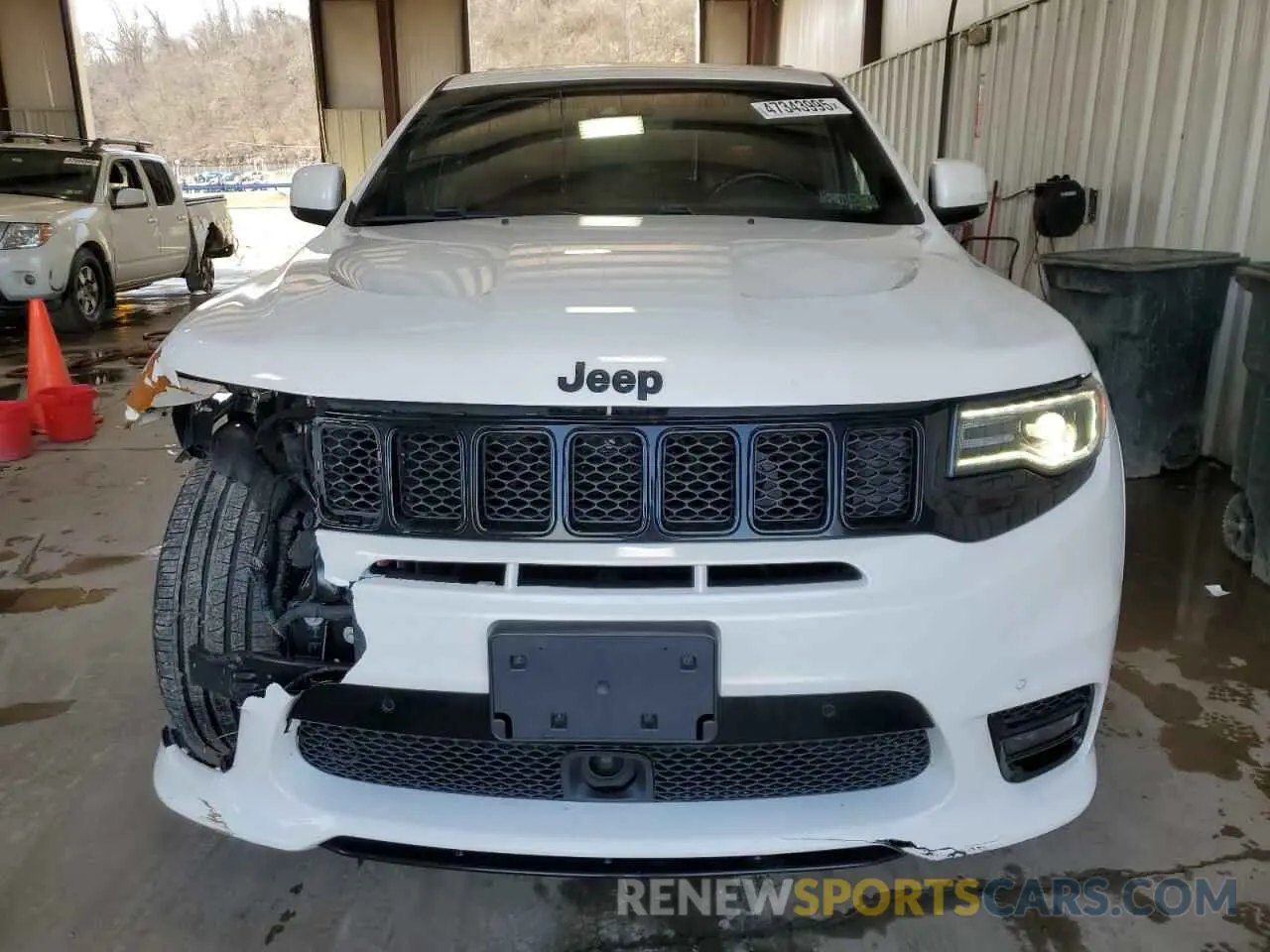 5 Photograph of a damaged car 1C4RJFDJ8KC684310 JEEP GRAND CHER 2019
