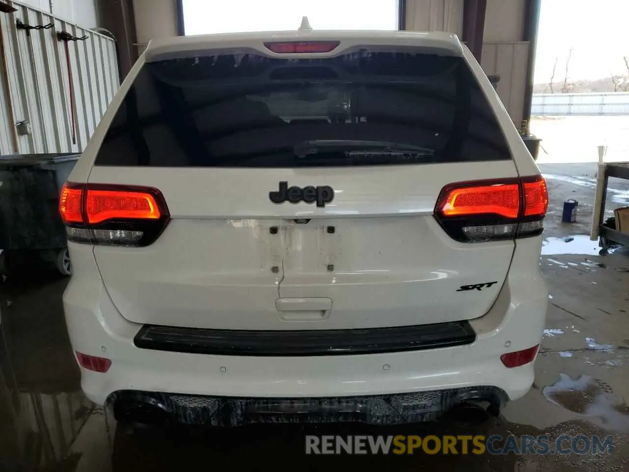 6 Photograph of a damaged car 1C4RJFDJ8KC684310 JEEP GRAND CHER 2019